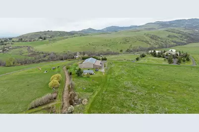 1620 Butler Creek Road, Ashland, OR 97520 - Photo 3