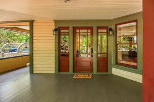 586 B St, Ashland, OR 97520 - Photo 5