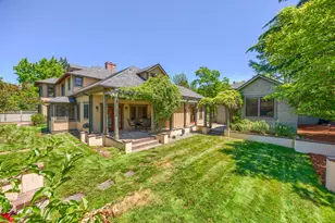 586 B St, Ashland, OR 97520 - Photo 71