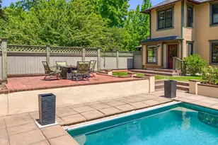 586 B St, Ashland, OR 97520 - Photo 75