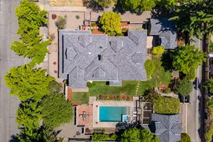 586 B St, Ashland, OR 97520 - Photo 81