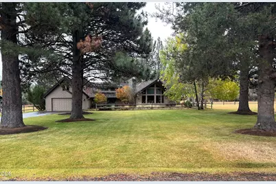 26247 SW Metolius Meadows Drive, Camp Sherman, OR 97730 - Photo 1