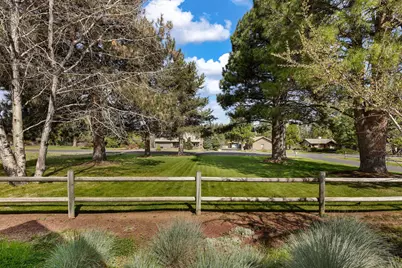 26247 SW Metolius Meadows Drive, Camp Sherman, OR 97730 - Photo 9