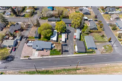 215 NW Canal Boulevard, Redmond, OR 97756 - Photo 5