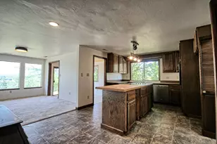 8264 Hwy 238, Jacksonville, OR 97530 - Photo 29