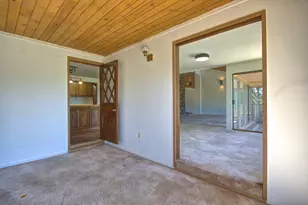 8264 Hwy 238, Jacksonville, OR 97530 - Photo 27