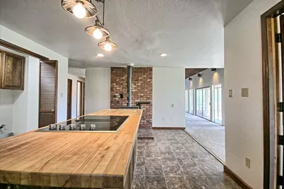 8264 Highway 238, Jacksonville, OR 97530 - Photo 31