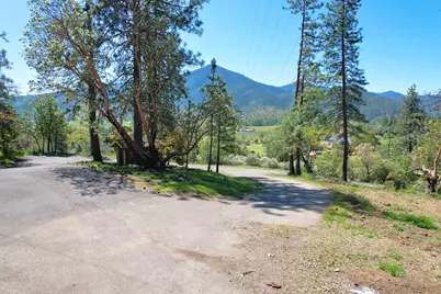 8264 Highway 238, Jacksonville, OR 97530 - Photo 7