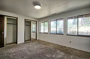 8264 Hwy 238, Jacksonville, OR 97530 - Photo 37