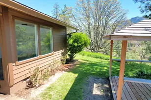 8264 Hwy 238, Jacksonville, OR 97530 - Photo 13
