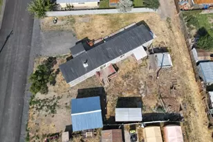 420 W Grant St, Burns, OR 97720 - Photo 13