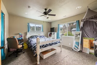 9500 Butte Falls Highway, Eagle Point, OR 97524 - Photo 17