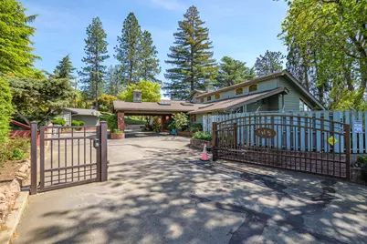 240 NE Scenic Drive, Grants Pass, OR 97526 - Photo 3