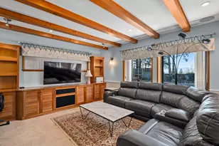 240 NE Scenic Dr, Grants Pass, OR 97526 - Photo 31