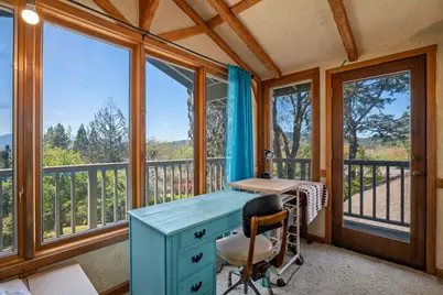 240 NE Scenic Drive, Grants Pass, OR 97526 - Photo 25