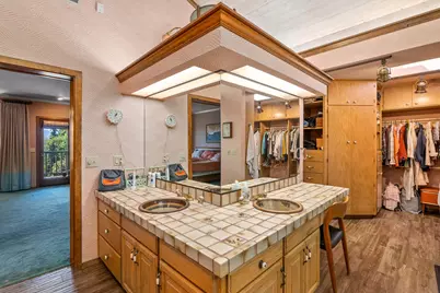 240 NE Scenic Drive, Grants Pass, OR 97526 - Photo 21