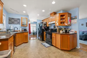 10 E South Stage Rd, Medford, OR 97501 - Photo 9