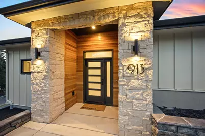 913 Granite Ridge Circle, Jacksonville, OR 97530 - Photo 7