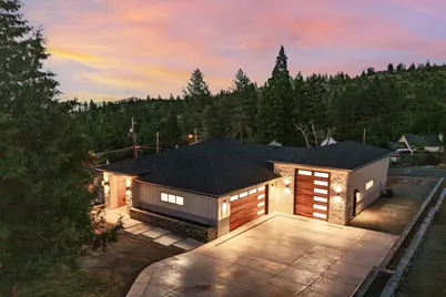 913 Granite Ridge Circle, Jacksonville, OR 97530 - Photo 49