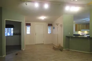 8909 Cedar Way, Klamath Falls, OR 97601 - Photo 7