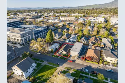 319 S Ivy Street, Medford, OR 97501 - Photo 1