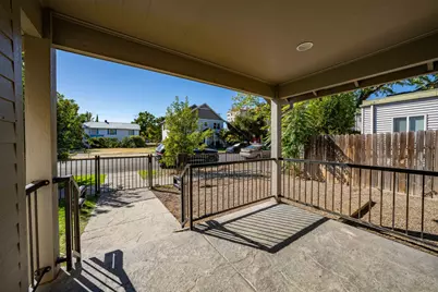 319 S Ivy Street, Medford, OR 97501 - Photo 7