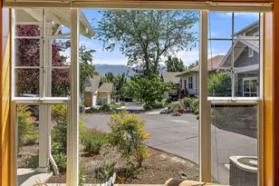 820 Satsuma Ct, Ashland, OR 97520 - Photo 13