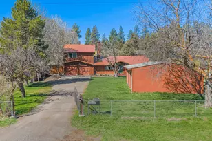 32542 Rivers Dr, Chiloquin, OR 97624 - Photo 3