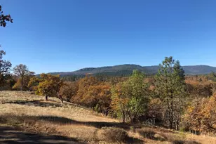 176 Cindy Way, Shady Cove, OR 97539 - Photo 1