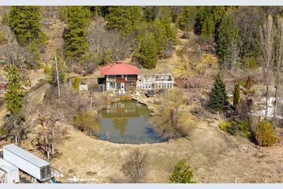 2000 Colestin Road, Ashland, OR 97520 - Photo 13