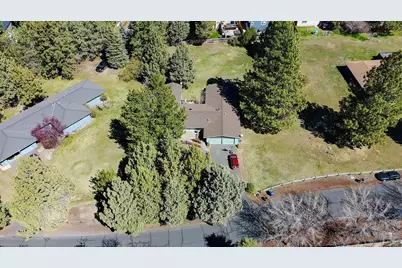 20580 Klahani Drive, Bend, OR 97702 - Photo 35