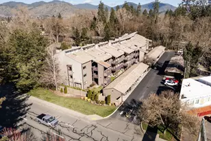 115 Rogue River Hwy, Grants Pass, OR 97527 - Photo 29