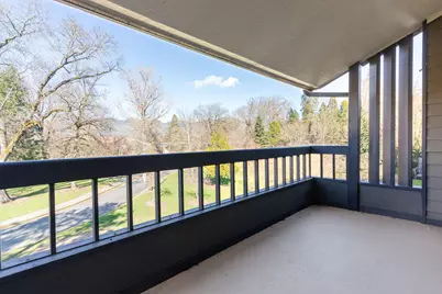 115 Rogue River Highway #302, Grants Pass, OR 97527 - Photo 15