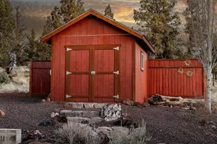 21850 Butte Ranch Rd, Bend, OR 97702 - Photo 23