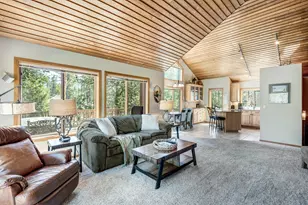 17748 Malheur Ln, Sunriver, OR 97707 - Photo 7