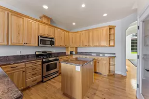 2229 SE Linden Ln, Grants Pass, OR 97527 - Photo 11