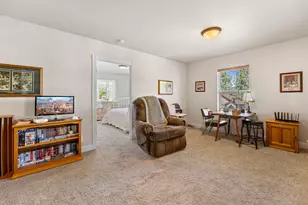 2229 SE Linden Ln, Grants Pass, OR 97527 - Photo 29