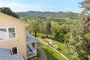 2875 Mel Lowe Ln, Medford, OR 97501 - Photo 9