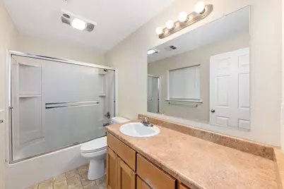 858 E 9th Street, Medford, OR 97504 - Photo 41