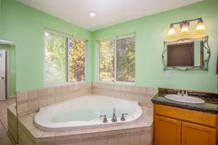 52302 Whispering Pines Rd, La Pine, OR 97739 - Photo 33