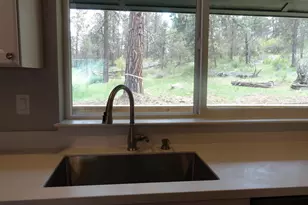 5218 Lyptus Ln, Klamath Falls, OR 97601 - Photo 5