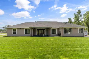 5802 Jerome Prairie Rd, Grants Pass, OR 97527 - Photo 37