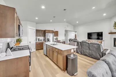 51751 Morning Pine Drive, La Pine, OR 97739 - Photo 11