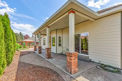 131 Spanish Bay Court, Eagle Point, OR 97524 - Photo 43