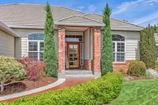 131 Spanish Bay Ct, Eagle Point, OR 97524 - Photo 5