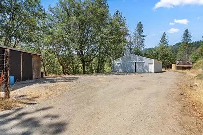 18505 E Evans Creek Road, Rogue River, OR 97537 - Photo 7