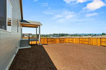 109 Valemont Drive #32, Eagle Point, OR 97524 - Photo 25