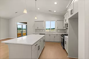 109 Valemont Dr, Eagle Point, OR 97524 - Photo 19