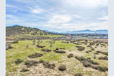 4692 Crater Lake Avenue #600, Medford, OR 97504 - Photo 9
