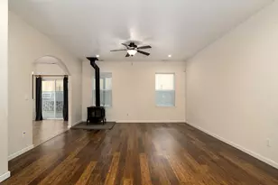 1634 NW F St, Grants Pass, OR 97526 - Photo 7